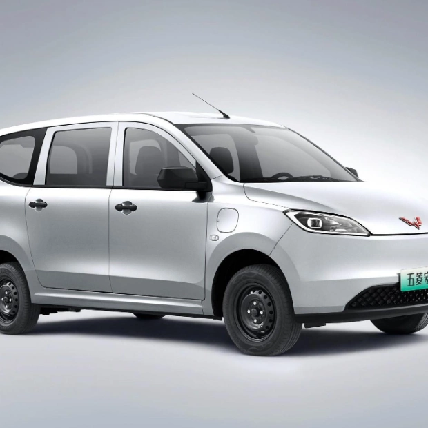 Wuling Hongguang EV: Простой и доступный электромобиль