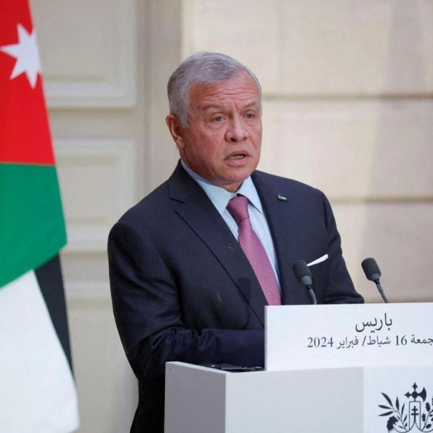President Sheikh Mohamed Congratulates King Abdullah on Throne Day