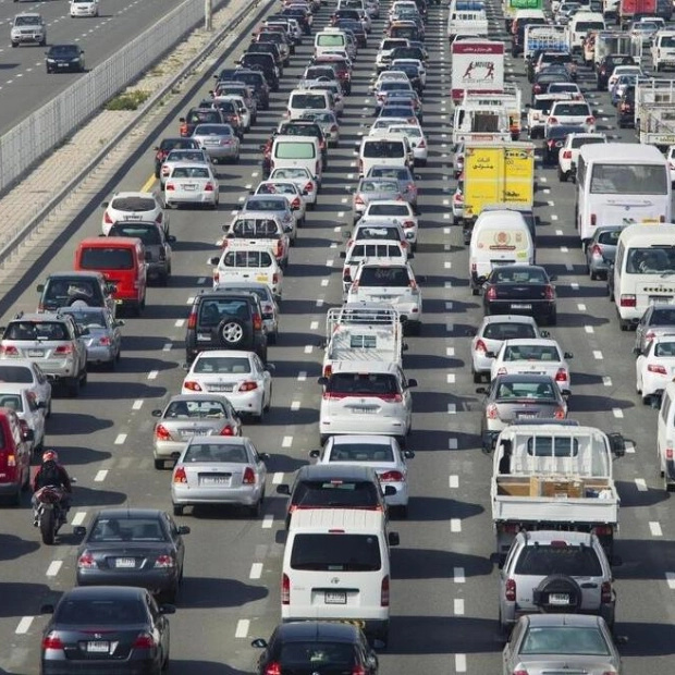 Dubai Police Alert Motorists to Accident on Sheikh Zayed Road