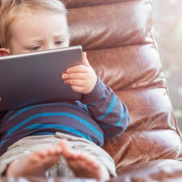 Reducing Screen Time Boosts Children's Mental Health in Just 14 Days