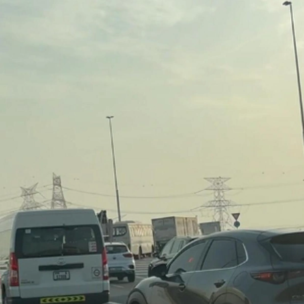 Traffic Jam in Dubai Due to Overturned Truck on Key Highway