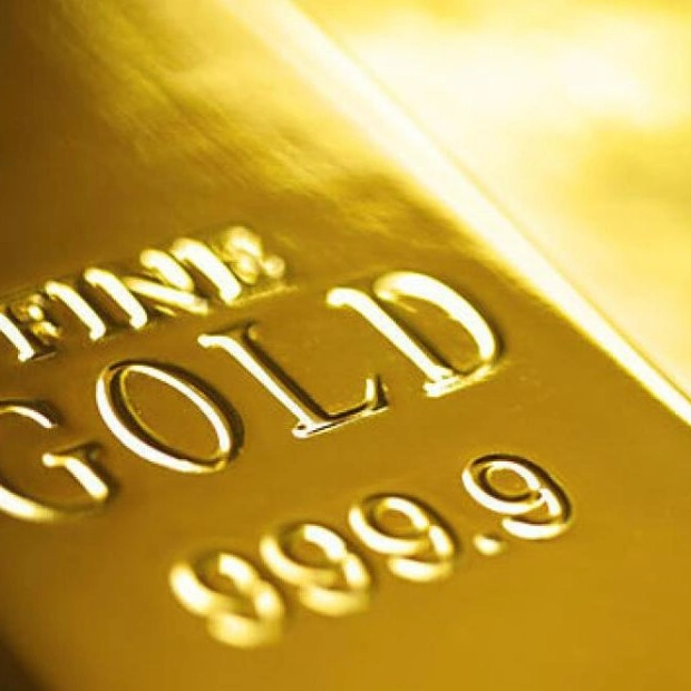 Gold Prices Edge Up Despite Worst Week in Over Three Years