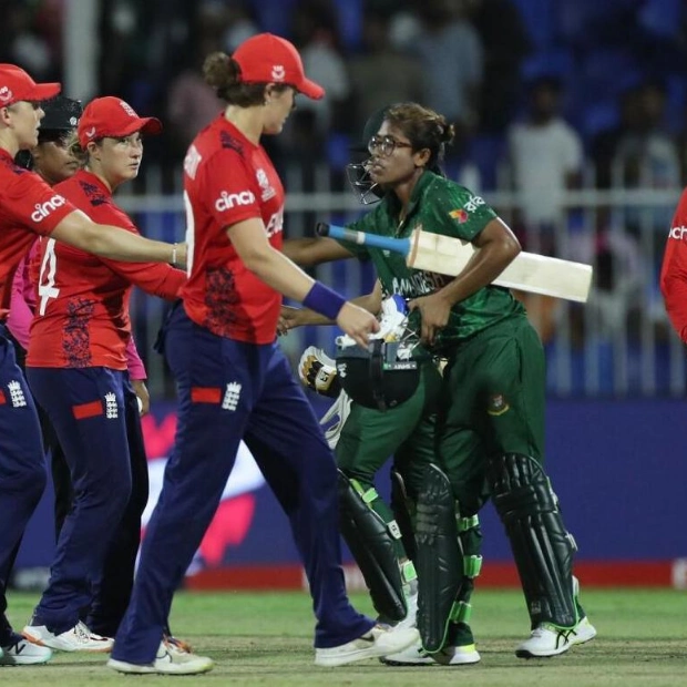 Australia and England Start Strong at Women's T20 World Cup