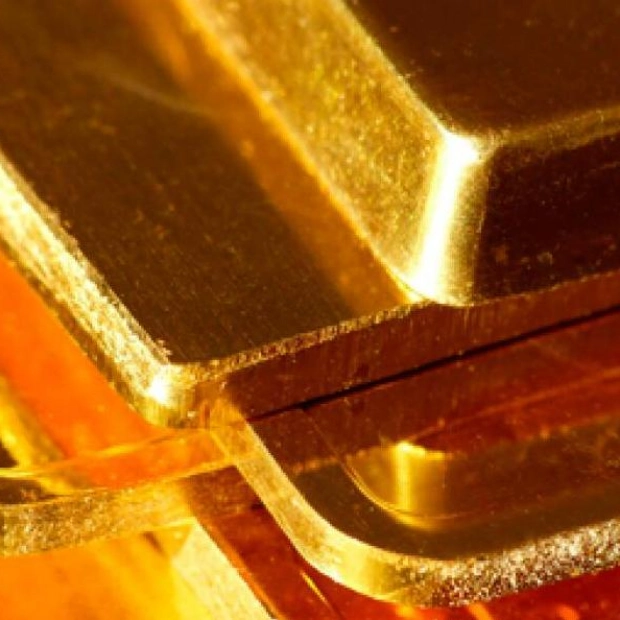 Gold Prices Dip Amid Rising U.S. Bond Yields and Awaiting Inflation Data