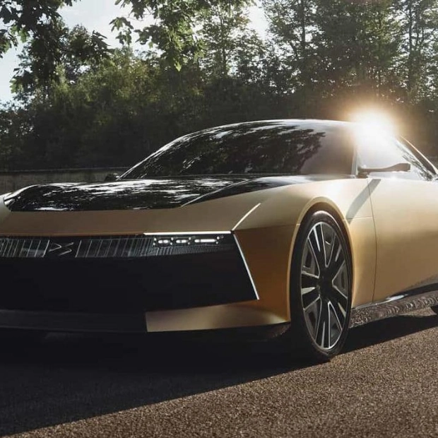 Iconic Citroën SM Returns as DS Tribute Concept