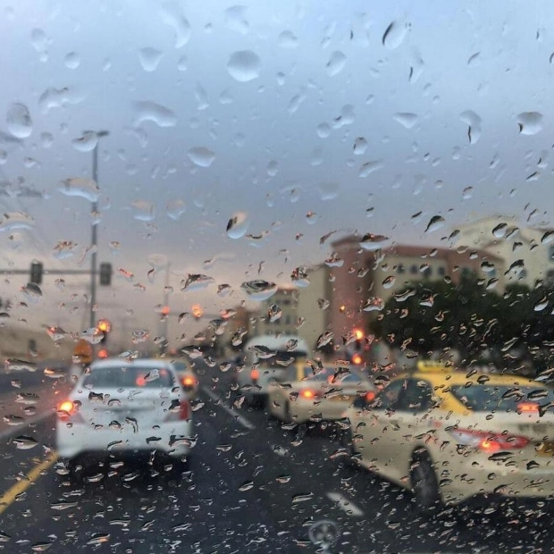 UAE Weather Update: Partly Cloudy with Chance of Rain and High Temperatures
