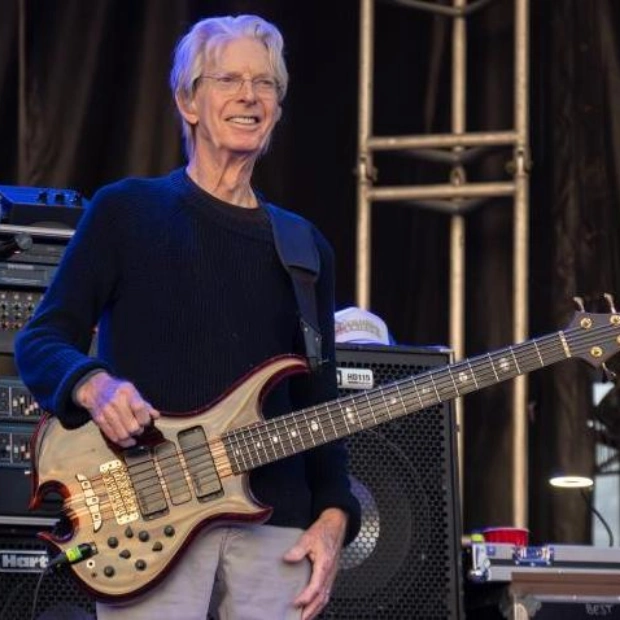 Phil Lesh, Grateful Dead Bassist, Dies at 84