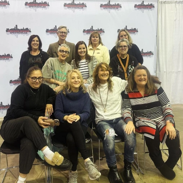 Rockford Peaches Reunite at Chicago Sports Spectacular