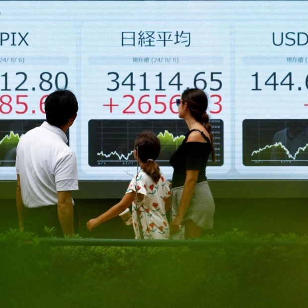 Asian Markets Mixed Amid US Recession Fears and Key Data Releases