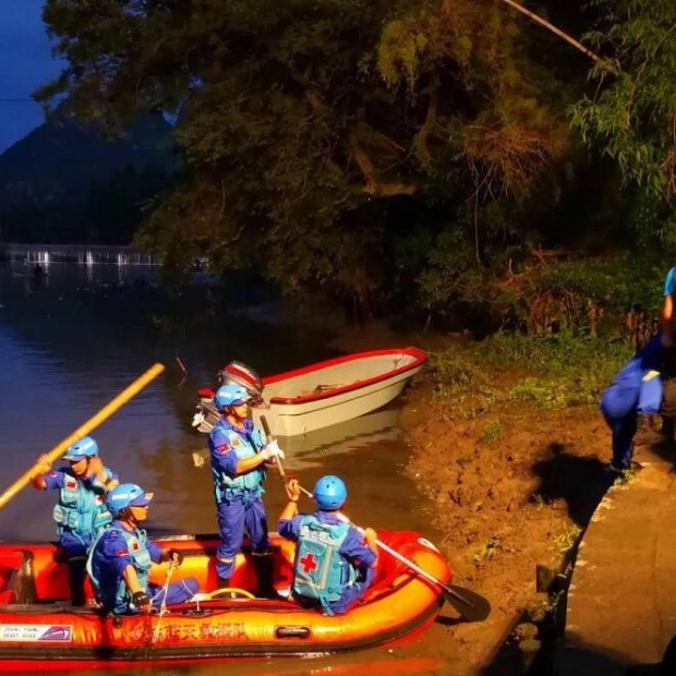 Boat Capsizes in China, Leaving Eight Dead