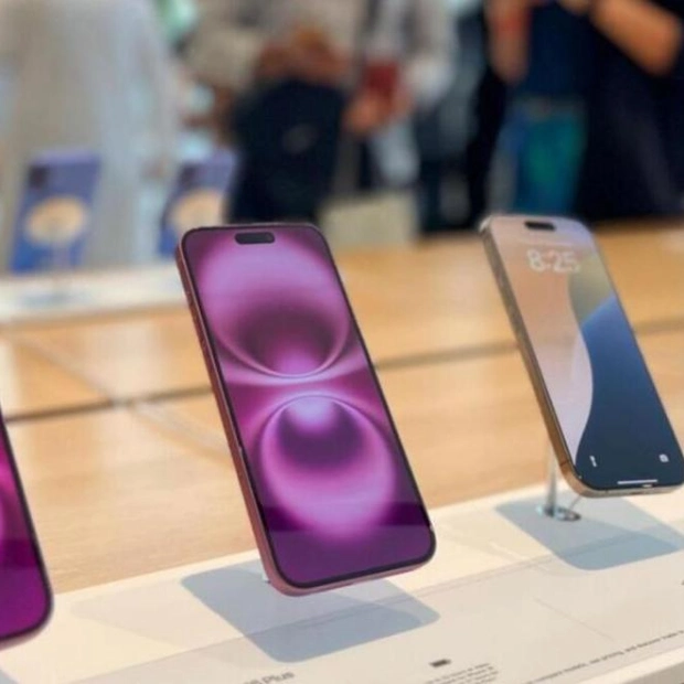 Apple iPhone Popularity and Warranty in the UAE