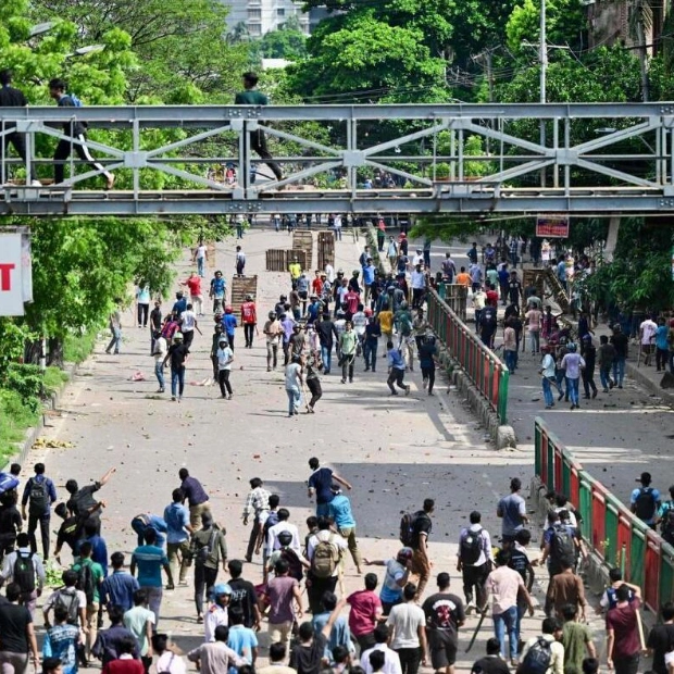 Bangladesh Supreme Court Abolishes Job Quotas Amid Protests