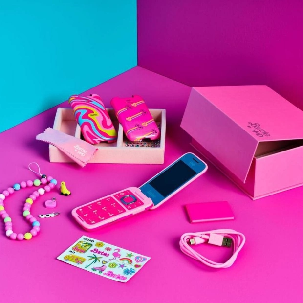 HMD Barbie Phone: Nostalgia Meets Practicality