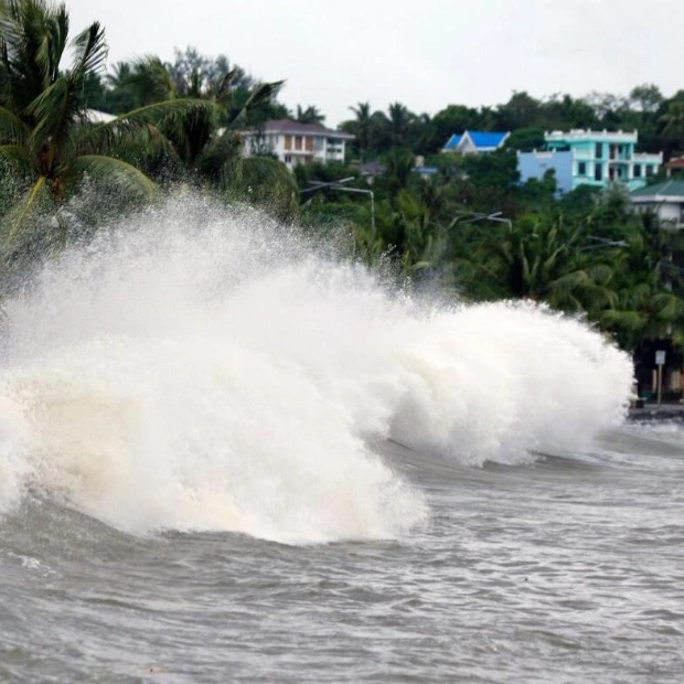 Super Typhoon Man-yi Intensifies as It Nears Philippines