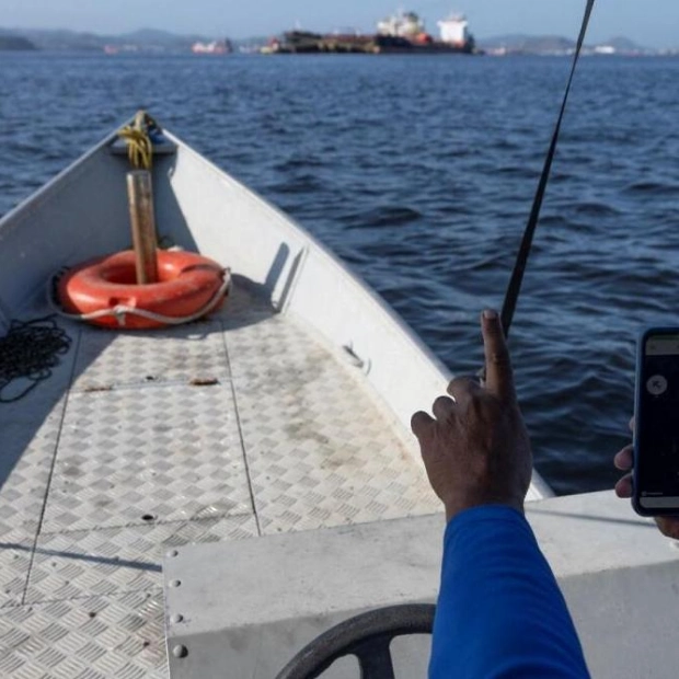 Fishermen Use App to Combat Pollution in Rio's Guanabara Bay