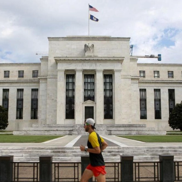 Bond Investors Bet on Steeper Yield Curve as Fed Hints at Rate Cuts