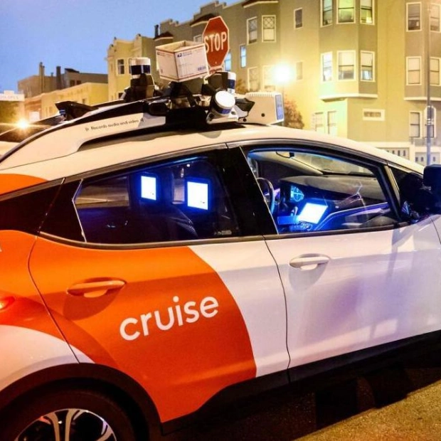 GM Halts Robotaxi Development at Cruise Division