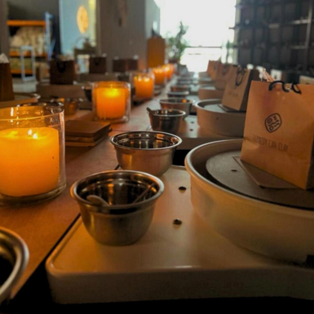 Moonslice & Mudhouse Studio: Candlelight Ceramic Workshop with Gourmet Pizza
