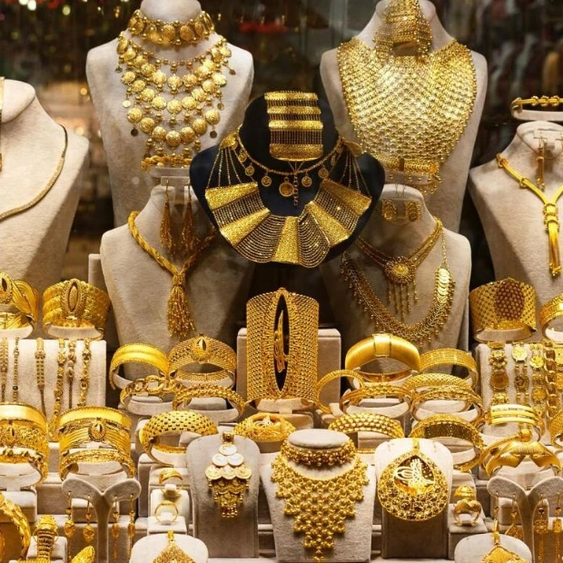 UAE Gold Prices Edge Upward After Record Highs