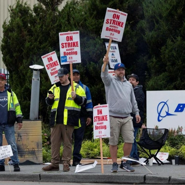 Boeing and Striking Workers to Resume Talks Under Federal Mediator