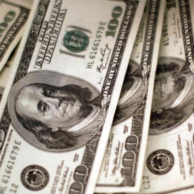 Dollar Hits One-Year Low Against Euro and Sterling Amid Job Data