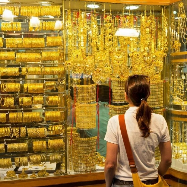 Dubai Gold Prices Dip After Record Highs