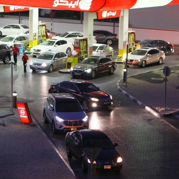Declining Global Oil Prices and Impact on UAE Fuel Rates
