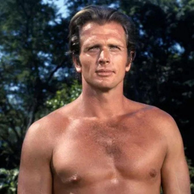 Ron Ely, Tarzan Actor, Dies at 86