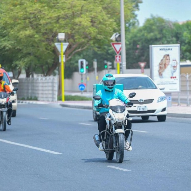 UAE Residents Advocate for Respect Towards Delivery Riders