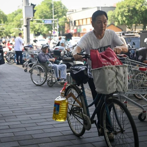 Cooking Oil Transported in Fuel Containers Sparks Outrage in China