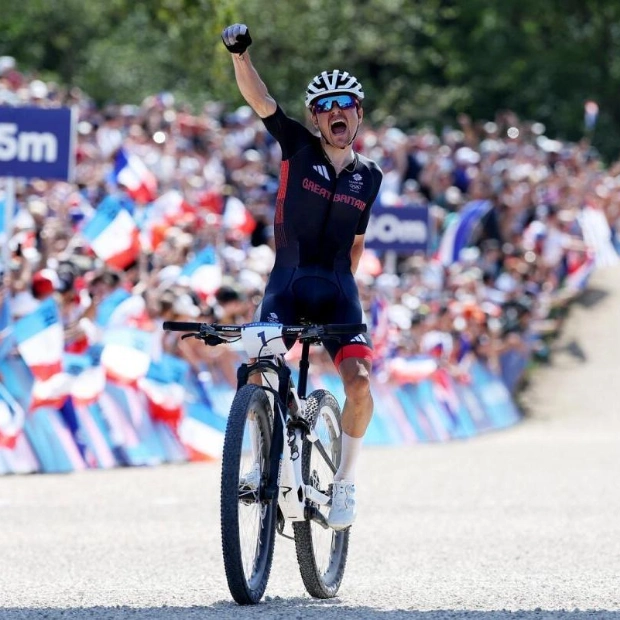 Tom Pidcock Defends Olympic Mountain Bike Title in Thrilling Finish