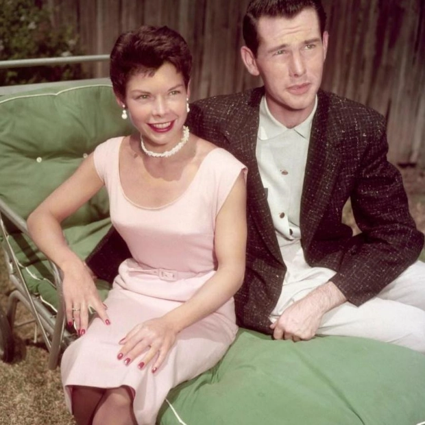 Johnny Carson's Alcohol-Tinged Marriages