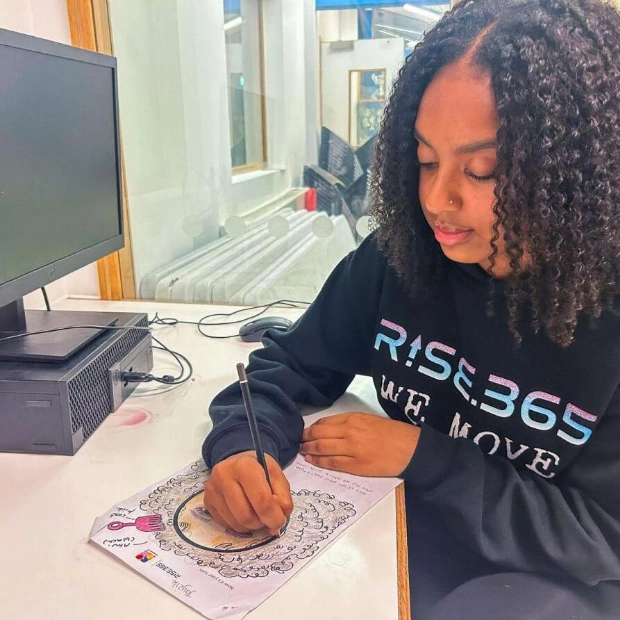 London Students Design First Afro Hair Emojis