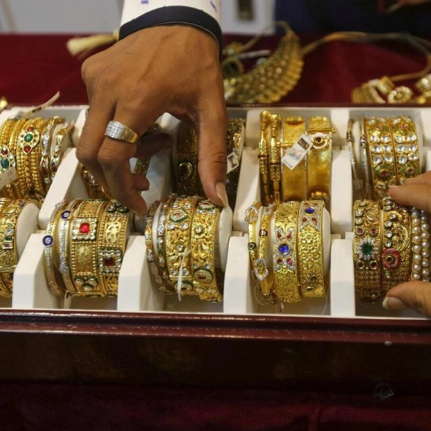 Gold Prices Surge in Dubai Market Opening