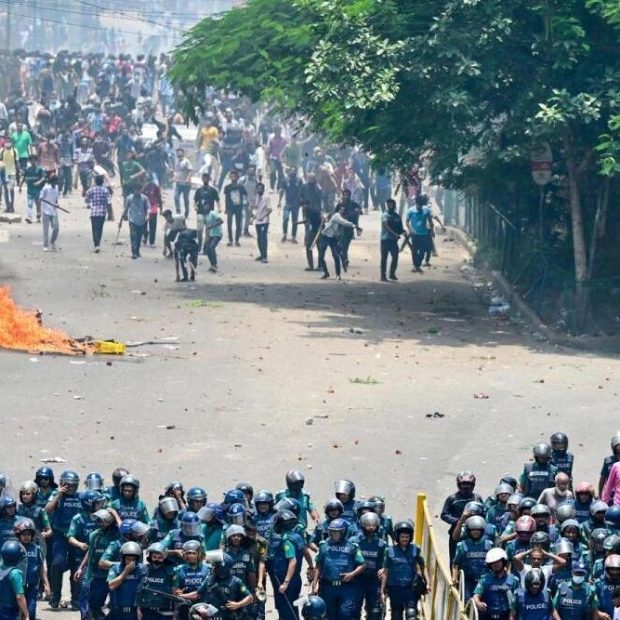 Violent Clashes in Dhaka Amid Anti-Quota Protests