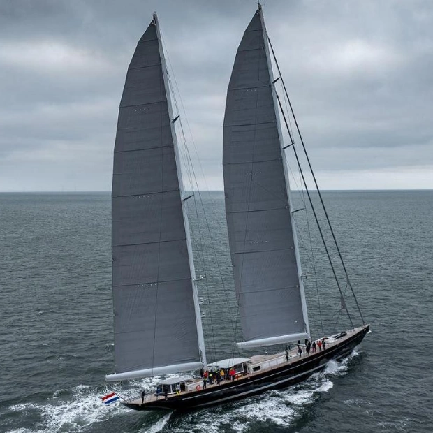 Aquarius II: A New Chapter in Sailing Yacht Excellence