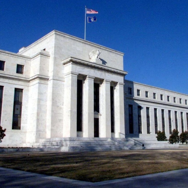 Fed Officials Lean Towards Interest Rate Cut Amid Positive Economic Data