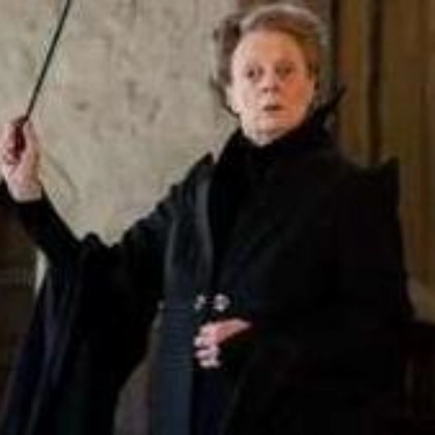 Dame Maggie Smith, Iconic Actress, Dies at 89