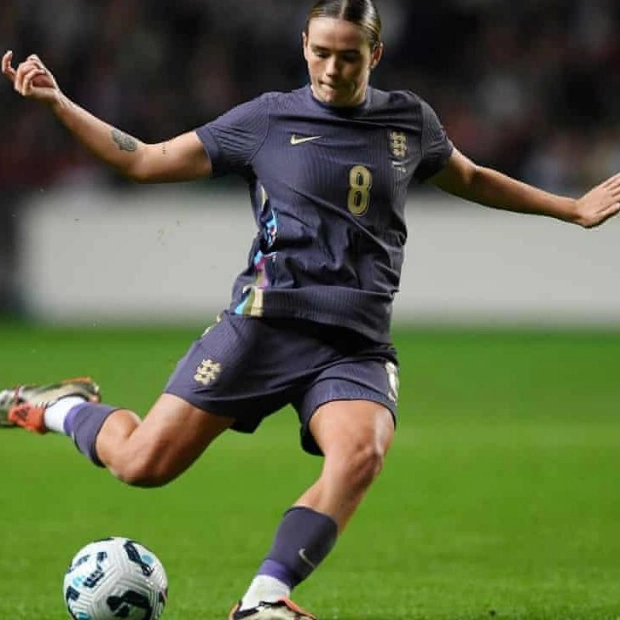 Grace Clinton: A Generational Midfielder for England