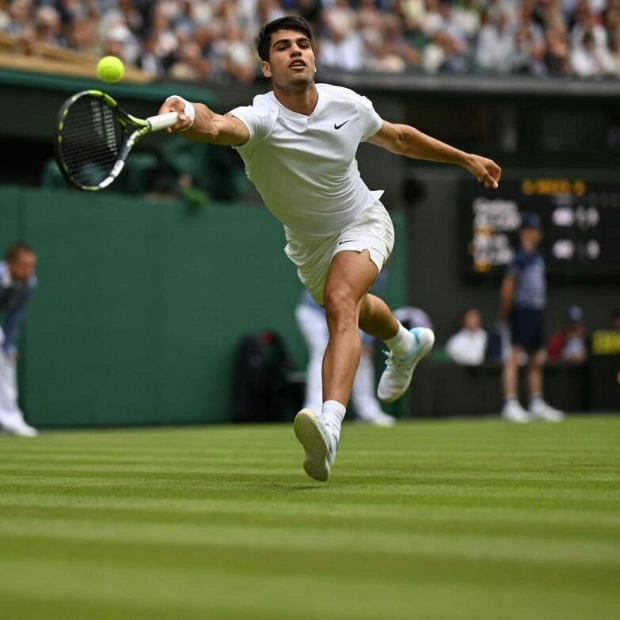 Carlos Alcaraz Advances in Wimbledon Despite Early Challenge