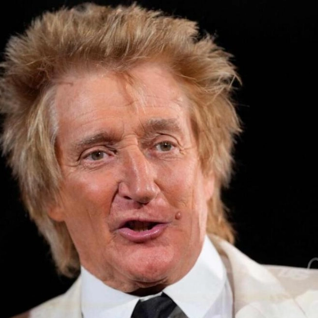 Rod Stewart to Headline Glastonbury 2025