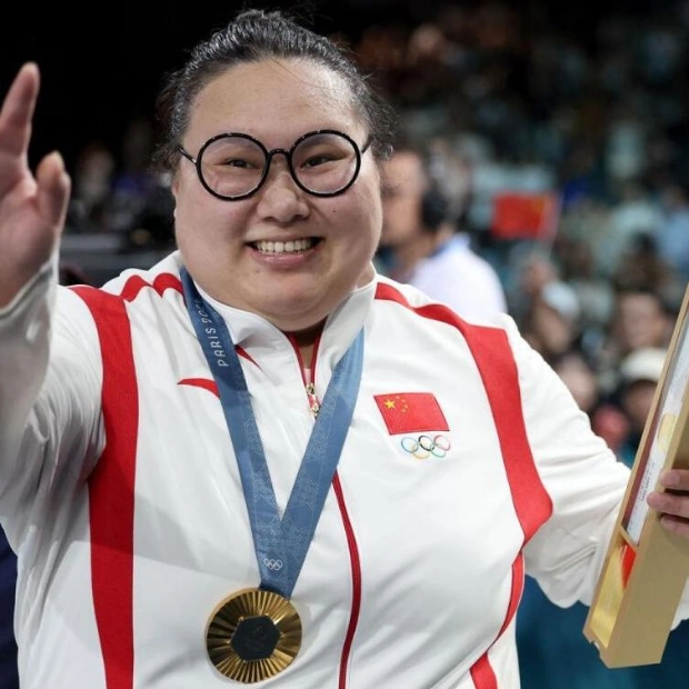 Li Wenwen Wins Second Olympic Gold in Women's Over 81kg Weightlifting