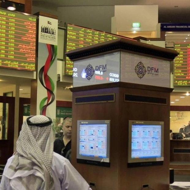 Dubai Stock Market Leads Gulf Peers with Strong Monthly Gains