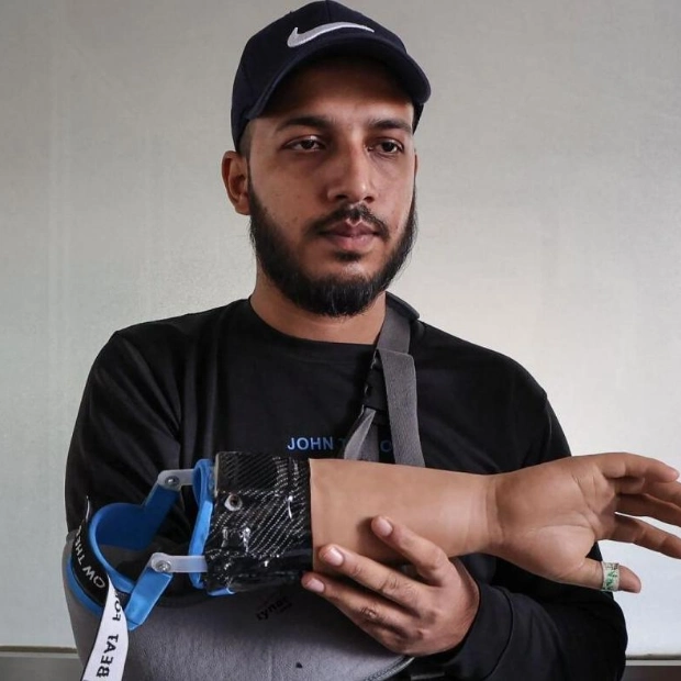 Bangladesh Protesters Test Robotic Prosthetic Hands