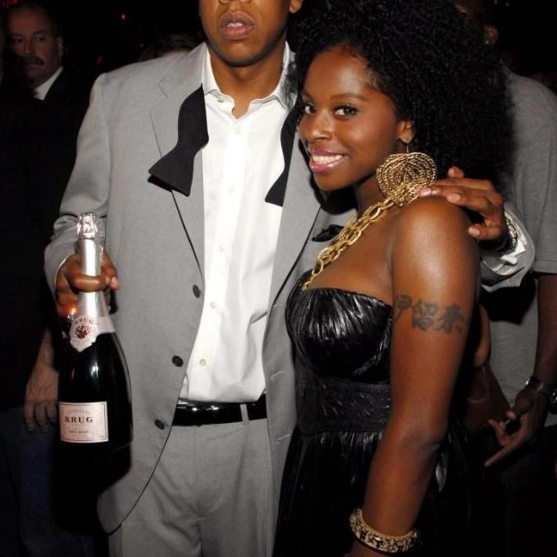 Foxy Brown Appears to Comment on Jay-Z Rape Allegations