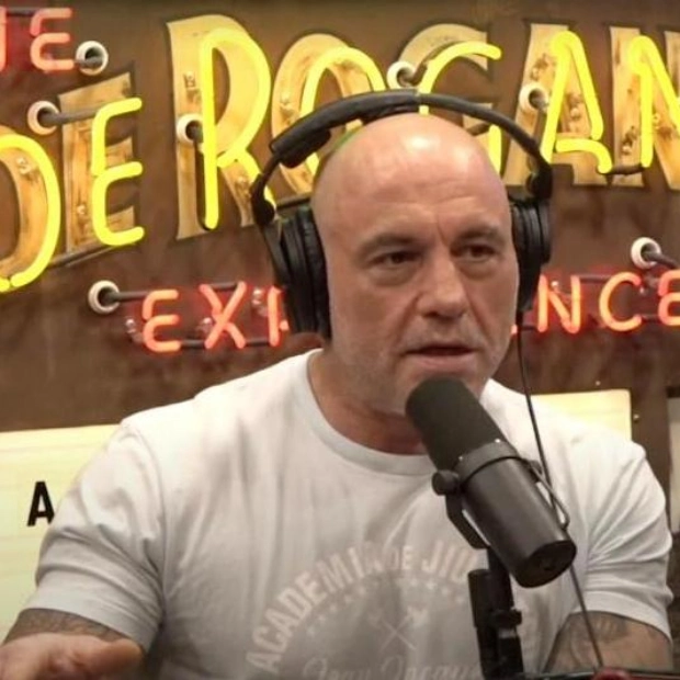 Kamala Harris in Talks for Joe Rogan Podcast Appearance