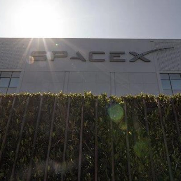 Илон Маск переносит штаб-квартиру SpaceX в Техас