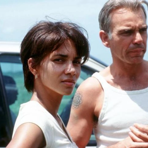 Halle Berry Debunks Rumor About Billy Bob Thornton