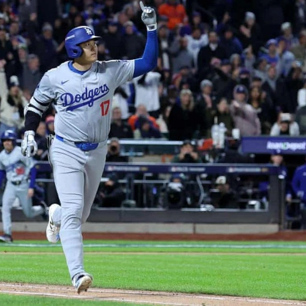 Ohtani's Three-Run Homer Leads Dodgers to 8-0 Victory