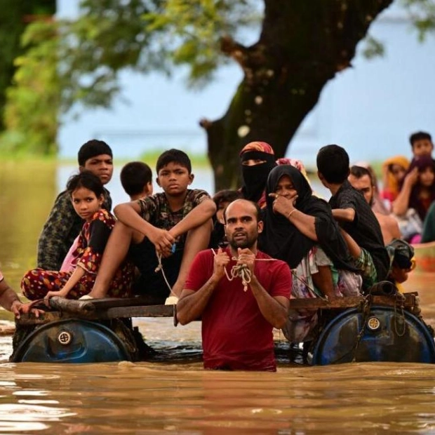 Bangladeshi Expats in UAE Struggle with Family Disconnection Amid Floods